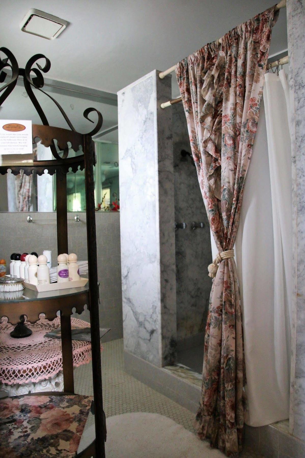 جيمستاون The Palm Hotel المظهر الخارجي الصورة